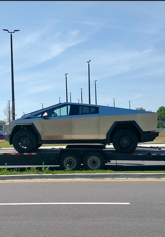 Tesla Cybertruck With recent reports of CT issues, 2nd thoughts anyone? 45634786585232024