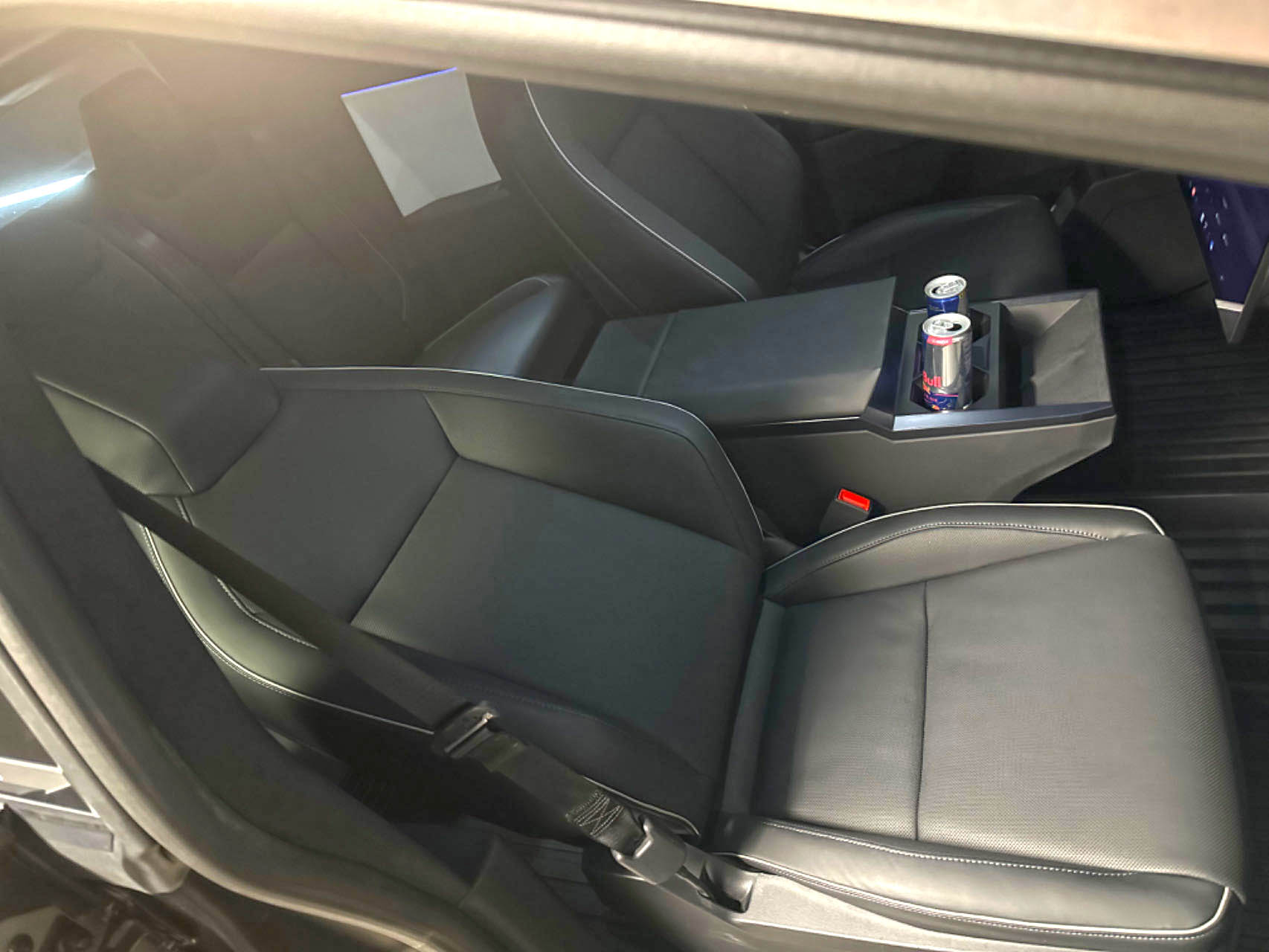Tesla Cybertruck My Cybertruck is Delivered Today January 11!! (non-employee) 👍 First Impressions + Photos 📸 cybertruck front seats reclined flat