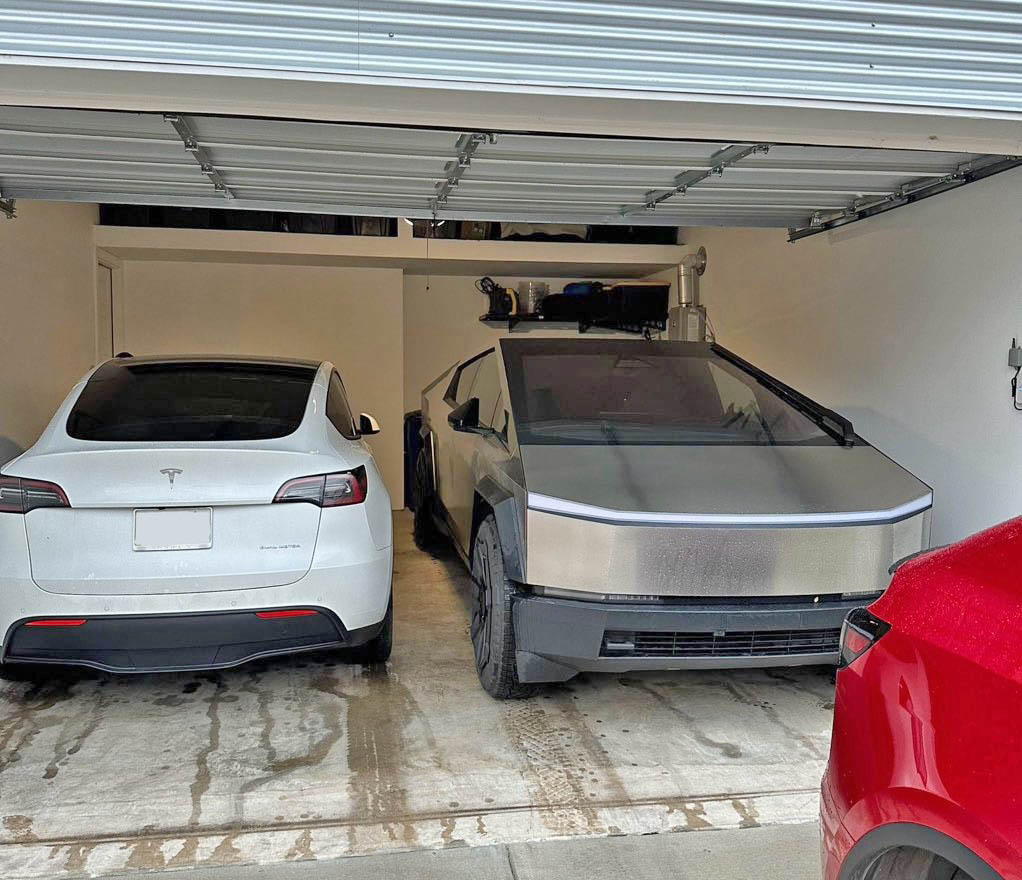 Tesla Cybertruck Cybertruck fits in a double-car garage (next to Model Y) + can be used as a ladder! 🪜 cybertruckgarageparking-