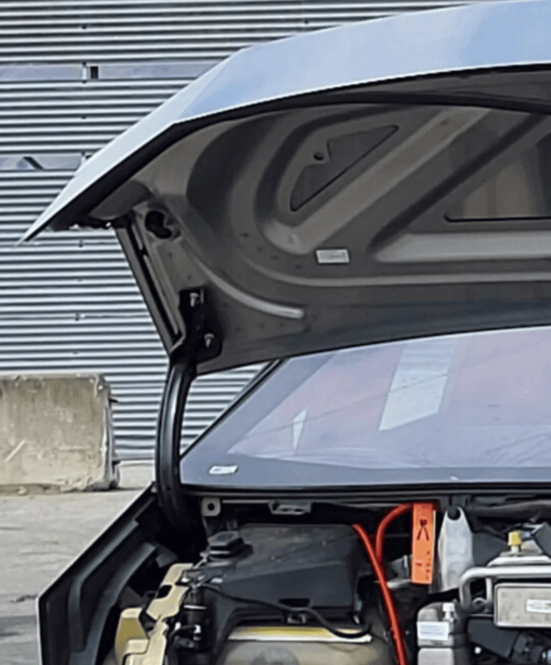 Powered Frunk Confirmed! Video shows frunk's unpowered motor moved ...