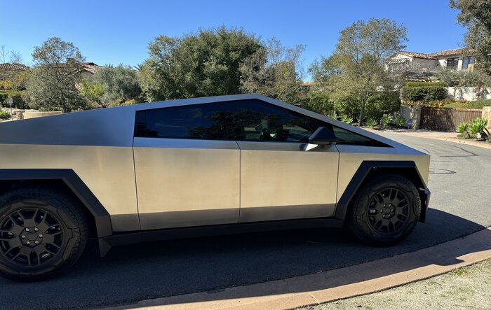 Spectra PhotoSync IRD Tint (30% sides, 70% windshield) installed