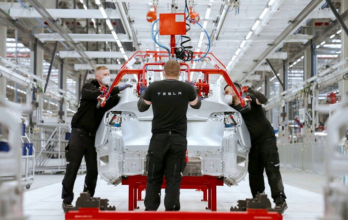 Tesla Cuts 10% of Global Workforce
